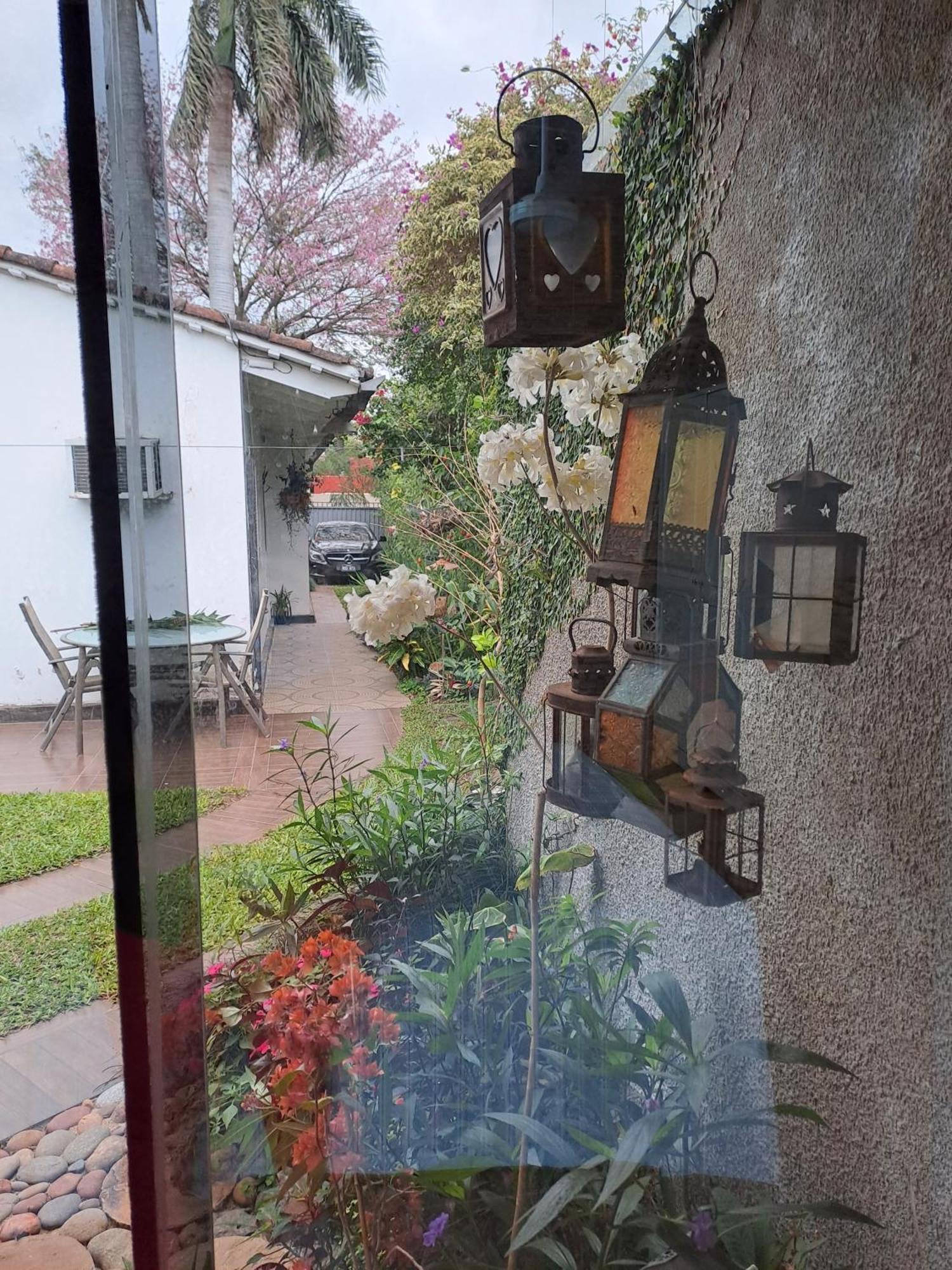 アスンシオン Granados Bed & Breakfast エクステリア 写真